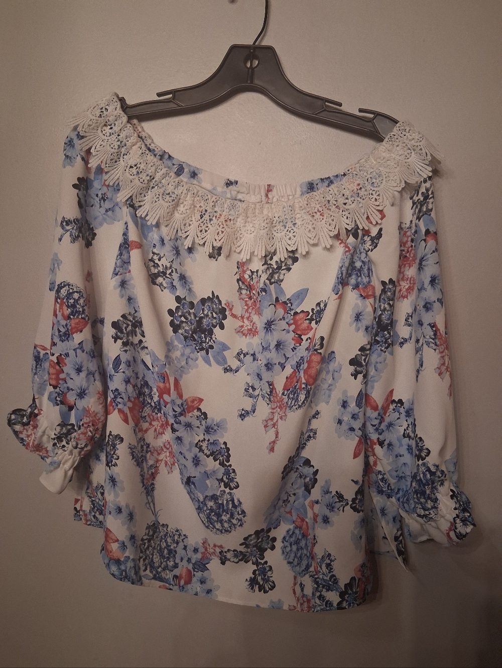 Lace-Trim Floral Off-Shoulder Top - White/Blue